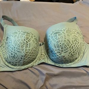 Lightly lined balconette bra